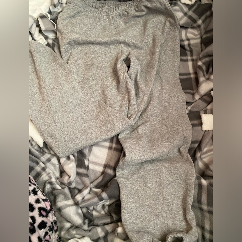 Super cute comfy sweatpants a